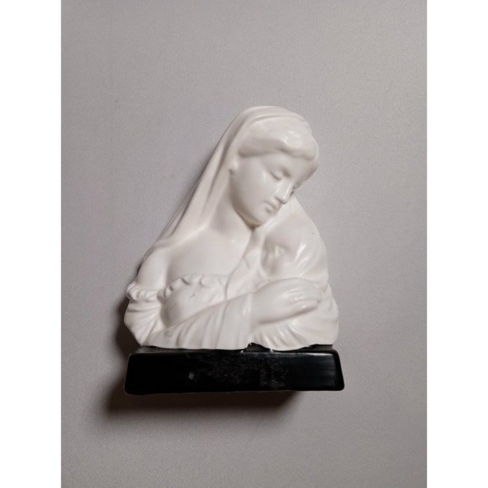 Vintage‎ Inarco Japan White Heavy Virgin Mary Statue 6 & 1/4" Tall (3d1)